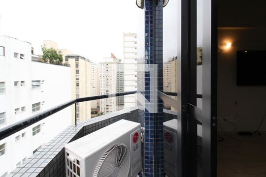 Varanda  de apartamento para alugar com 1 quarto, 55m² em Indianópolis, São Paulo