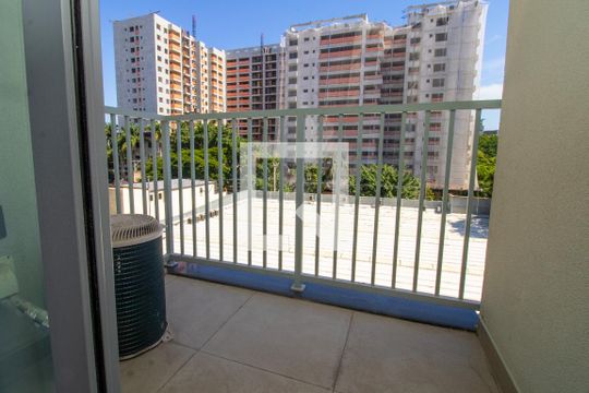 Sala, terraço de kitnet/studio à venda com 1 quarto, 21m² em Moema, São Paulo
