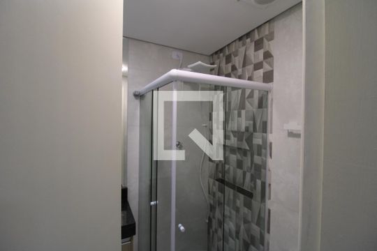 Banheiro de apartamento para alugar com 1 quarto, 24m² em Parada Inglesa, São Paulo