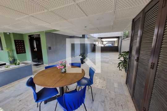 Hall de entrada de apartamento para alugar com 1 quarto, 40m² em Madureira, Rio de Janeiro