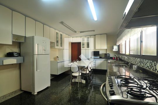Cozinha de apartamento à venda com 3 quartos, 170m² em Centro, Santo André
