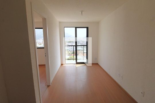 Sala de apartamento à venda com 1 quarto, 34m² em Encantado, Rio de Janeiro