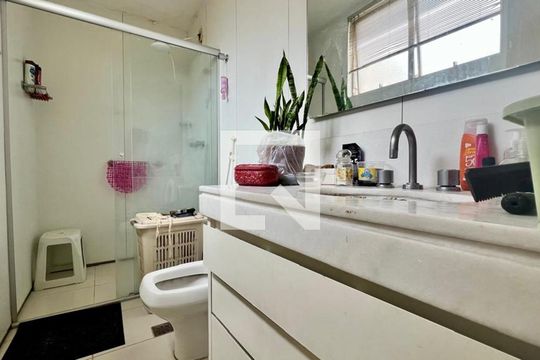 banheiro de apartamento à venda com 4 quartos, 160m² em Sion, Belo Horizonte