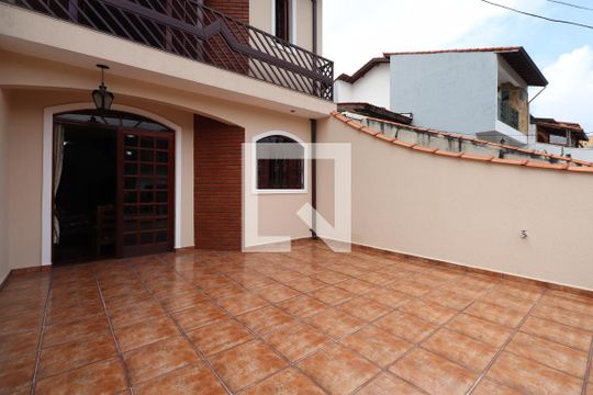 Área comum de casa à venda com 3 quartos, 218m² em Jardim Las Vegas, Santo André