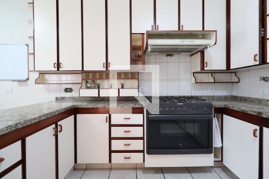 Cozinha de casa à venda com 3 quartos, 218m² em Jardim Las Vegas, Santo André