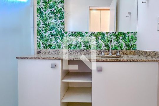 Banheiro da Suíte de apartamento à venda com 3 quartos, 95m² em Cambuci, São Paulo