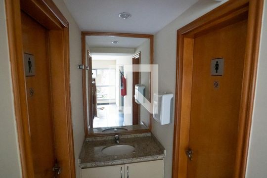 Área comum de apartamento à venda com 3 quartos, 167m² em Icaraí, Niterói