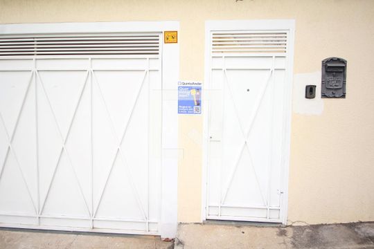 Fachada de casa à venda com 4 quartos, 300m² em Jardim Paraíso, São Paulo