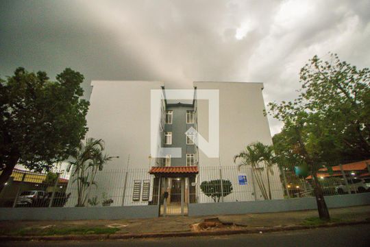 Fachada de apartamento à venda com 2 quartos, 52m² em São Sebastião, Porto Alegre