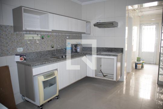 Cozinha de casa à venda com 2 quartos, 100m² em Vila Guilherme, São Paulo