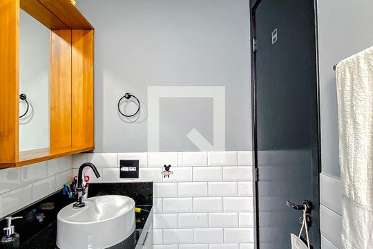Banheiro de apartamento à venda com 2 quartos, 45m² em Brás, São Paulo