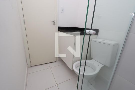 Banheiro de kitnet/studio à venda com 1 quarto, 41m² em Vila Alpina, São Paulo