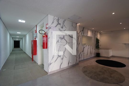 Entrada de kitnet/studio à venda com 1 quarto, 41m² em Vila Alpina, São Paulo