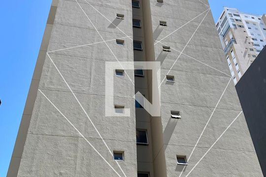 Fachada do Prédio de apartamento para alugar com 1 quarto, 28m² em República, São Paulo