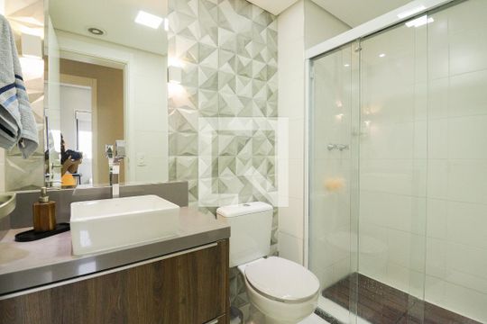 Banheiro de apartamento à venda com 2 quartos, 57m² em Lauzane Paulista, São Paulo