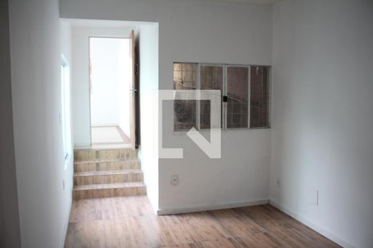 Suíte de casa à venda com 3 quartos, 99m² em Monte Castelo, Contagem
