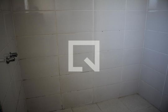 Banheiro de casa à venda com 3 quartos, 99m² em Monte Castelo, Contagem