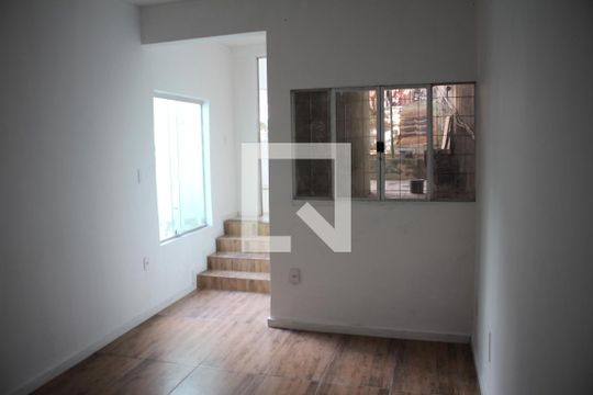 Suíte de casa à venda com 3 quartos, 99m² em Monte Castelo, Contagem