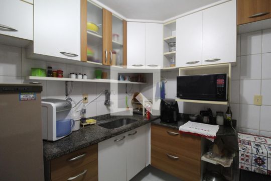 Cozinha de casa de condomínio à venda com 3 quartos, 100m² em Pechincha, Rio de Janeiro