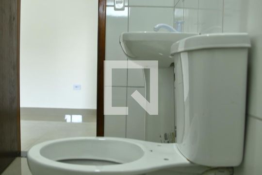 Banheiro de kitnet/studio para alugar com 0 quarto, 35m² em Centro, São Bernardo do Campo