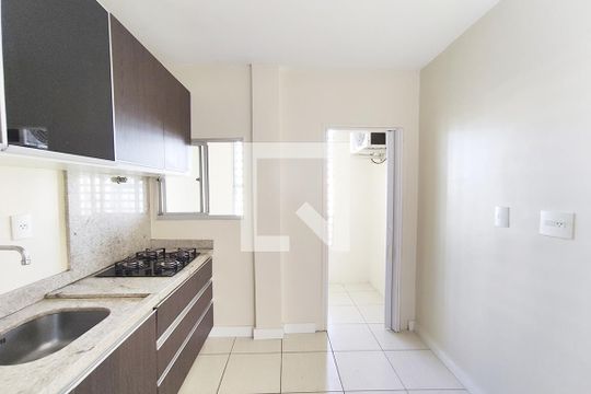 Cozinha de apartamento para alugar com 2 quartos, 60m² em Scharlau, São Leopoldo
