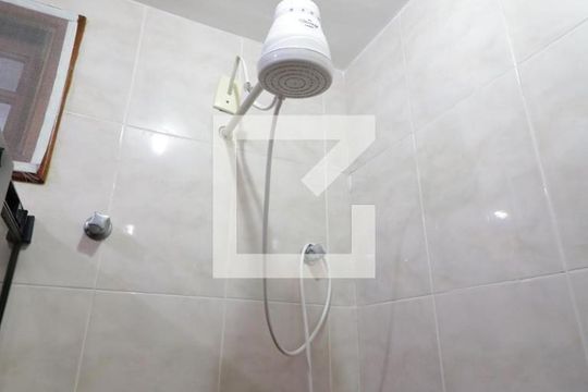 Banheiro Social de casa à venda com 3 quartos, 157m² em Jardim Guanabara, Rio de Janeiro