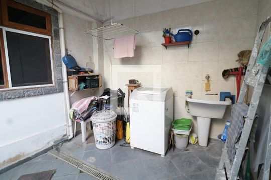 Área de Serviço de casa à venda com 3 quartos, 157m² em Jardim Guanabara, Rio de Janeiro