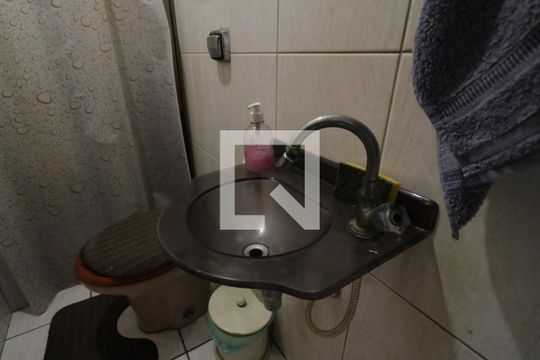 Banheiro da Suíte 1 de casa à venda com 3 quartos, 157m² em Jardim Guanabara, Rio de Janeiro
