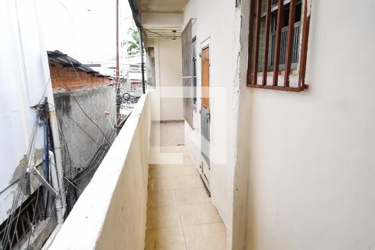 Corredor - Varanda de casa para alugar com 1 quarto, 60m² em Encantado, Rio de Janeiro