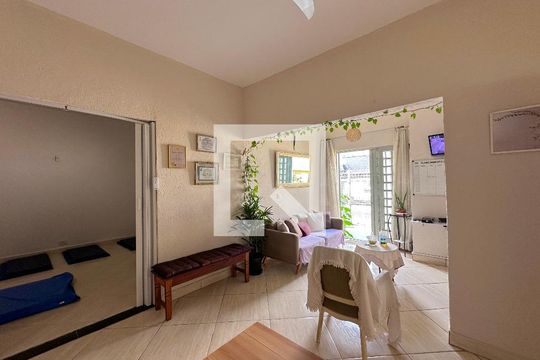 Sala de casa à venda com 3 quartos, 225m² em Vila Congonhas, São Paulo