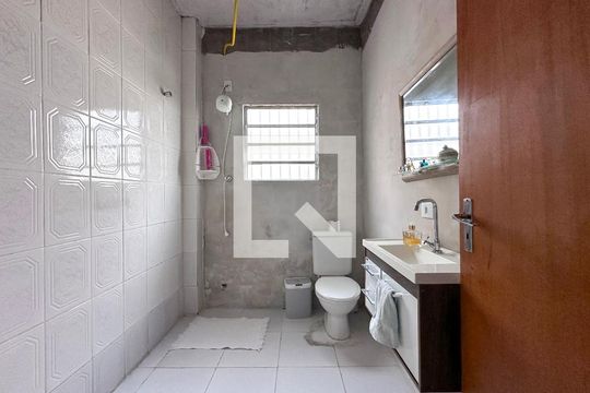 Banheiro de casa à venda com 3 quartos, 225m² em Vila Congonhas, São Paulo