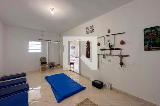 Sala de casa à venda com 3 quartos, 225m² em Vila Congonhas, São Paulo