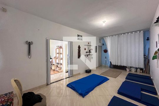 Sala de casa à venda com 3 quartos, 225m² em Vila Congonhas, São Paulo