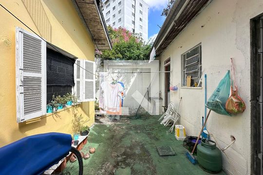 Quintal de casa à venda com 3 quartos, 225m² em Vila Congonhas, São Paulo