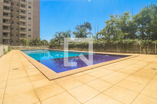 Área comum - Piscina de apartamento para alugar com 2 quartos, 60m² em Farrapos, Porto Alegre