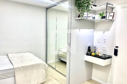 Quarto de apartamento à venda com 1 quarto, 25m² em Sé, São Paulo