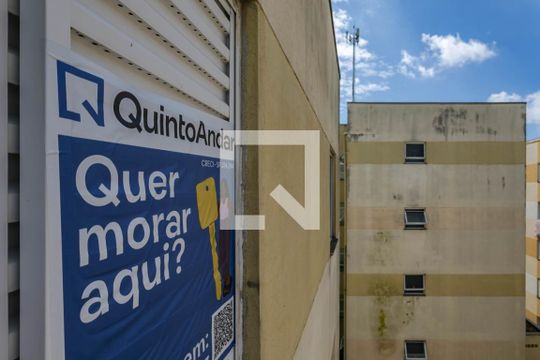 Plaquinha - Janela de apartamento para alugar com 2 quartos, 48m² em Vila Suissa, Mogi das Cruzes