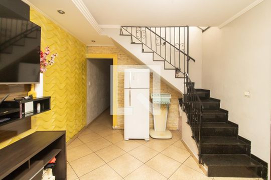 Sala de casa à venda com 4 quartos, 190m² em Vila Ré, São Paulo