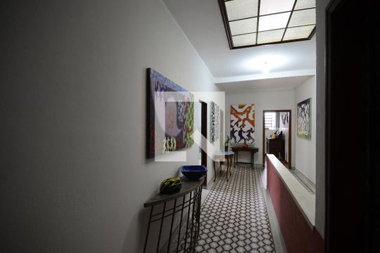 Corredor de casa à venda com 5 quartos, 260m² em Vila Mariana, São Paulo