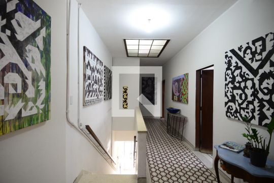Corredor de casa à venda com 5 quartos, 260m² em Vila Mariana, São Paulo