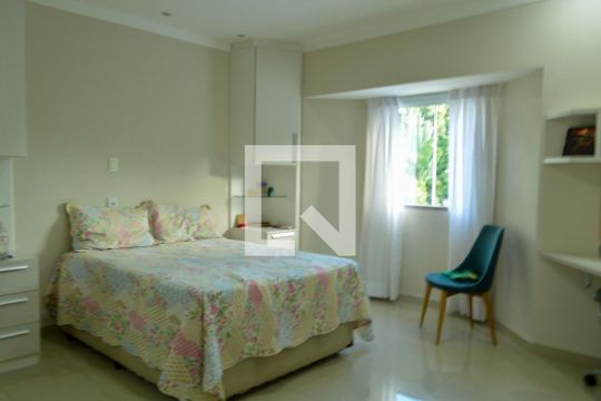 Suíte de casa de condomínio à venda com 3 quartos, 134m² em Taquara, Rio de Janeiro