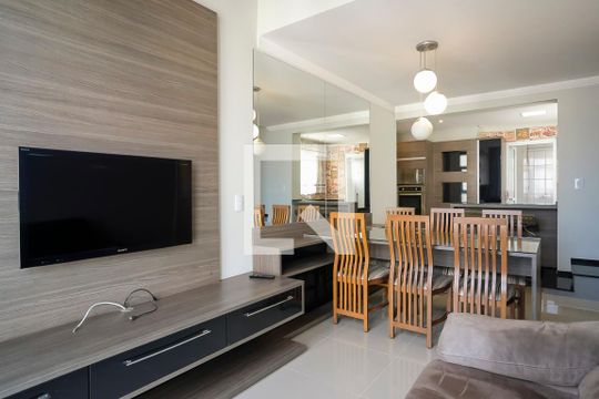 Sala de apartamento para alugar com 1 quarto, 67m² em Rudge Ramos, São Bernardo do Campo