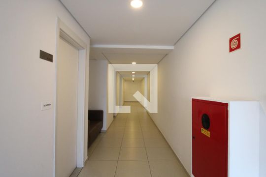 Área comum de kitnet/studio para alugar com 1 quarto, 27m² em Vila Ré, São Paulo
