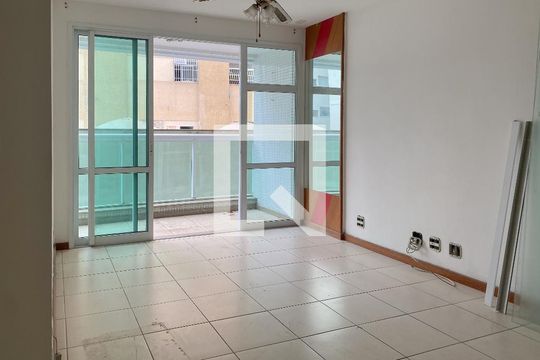 Sala de apartamento à venda com 3 quartos, 128m² em Icaraí, Niterói