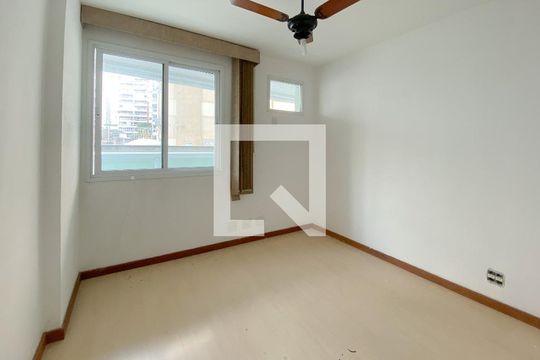 Quarto 1 de apartamento à venda com 3 quartos, 128m² em Icaraí, Niterói