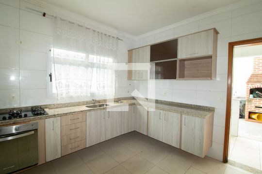 Cozinha - Armários de casa à venda com 3 quartos, 200m² em Jardim Guanca, São Paulo
