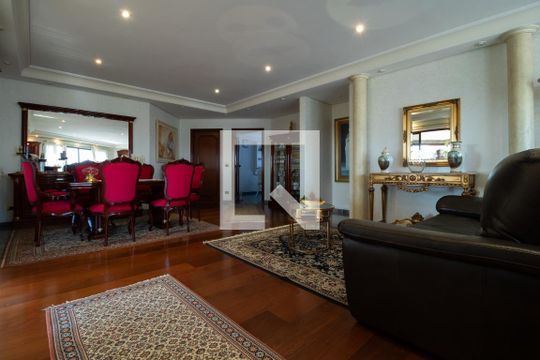 Sala 1 de casa à venda com 4 quartos, 331m² em Jardim Avelino, São Paulo