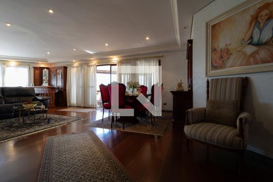 Sala 1 de casa à venda com 4 quartos, 331m² em Jardim Avelino, São Paulo