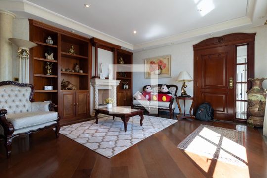Sala 1 de casa à venda com 4 quartos, 331m² em Jardim Avelino, São Paulo