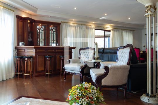 Sala 1 de casa à venda com 4 quartos, 331m² em Jardim Avelino, São Paulo